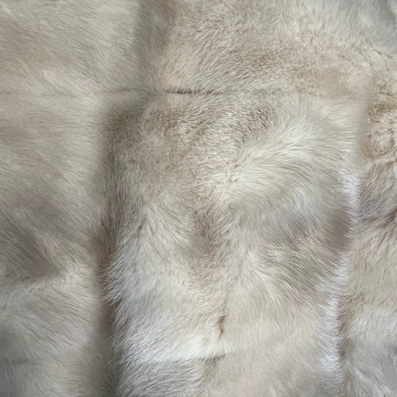 Vintage Real Fur Coat Woman’s Jacket Silk Lining - Picture 5 of 11